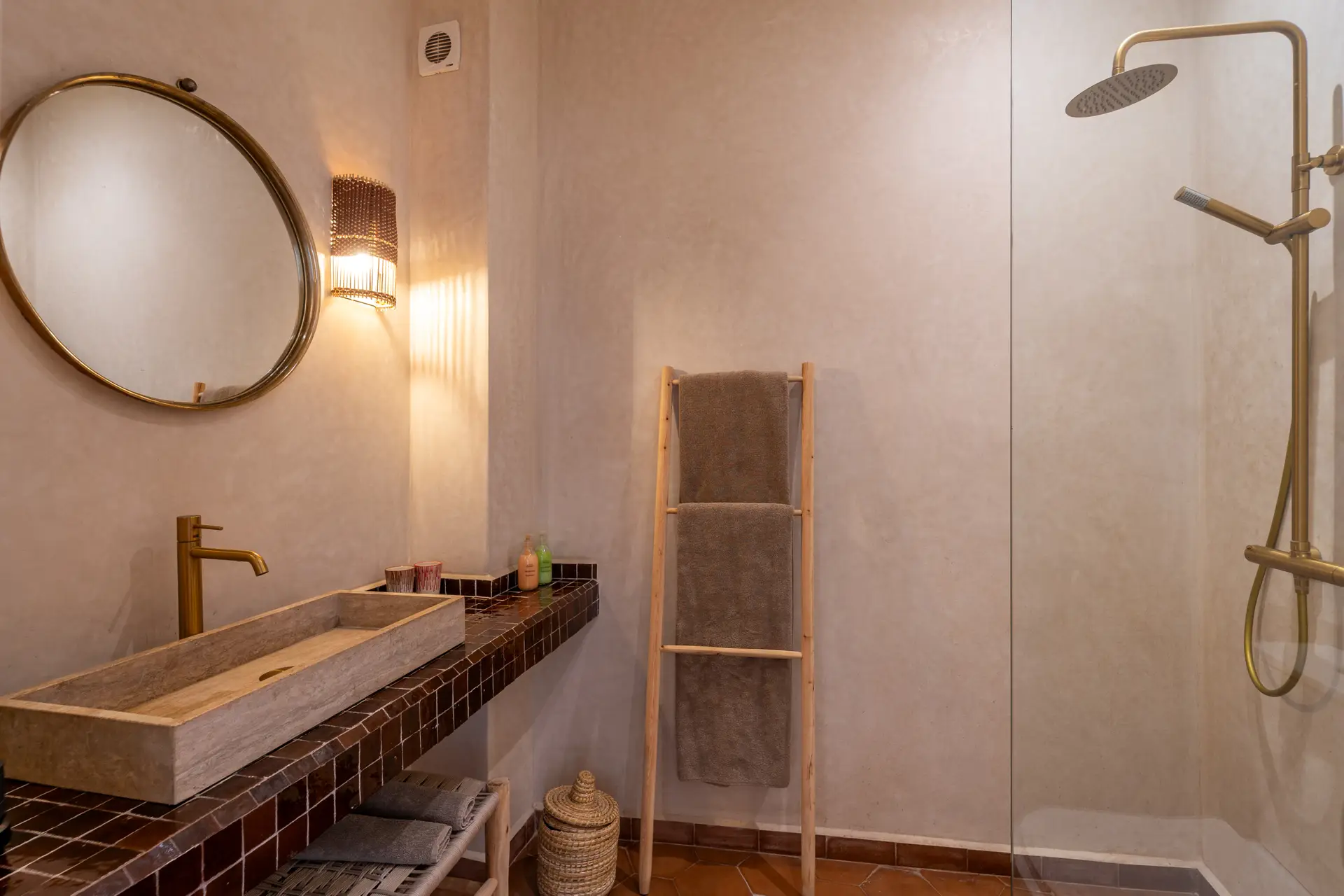 salle-de-bain-riad-librah-marrakech-kasbah